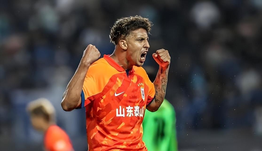 178足球直播在线观看免费-洛佩斯在鲁能做出重要决定，事关他未来是否留在球队，引发热议